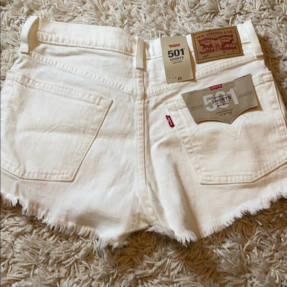 501 Levi Shorts White
